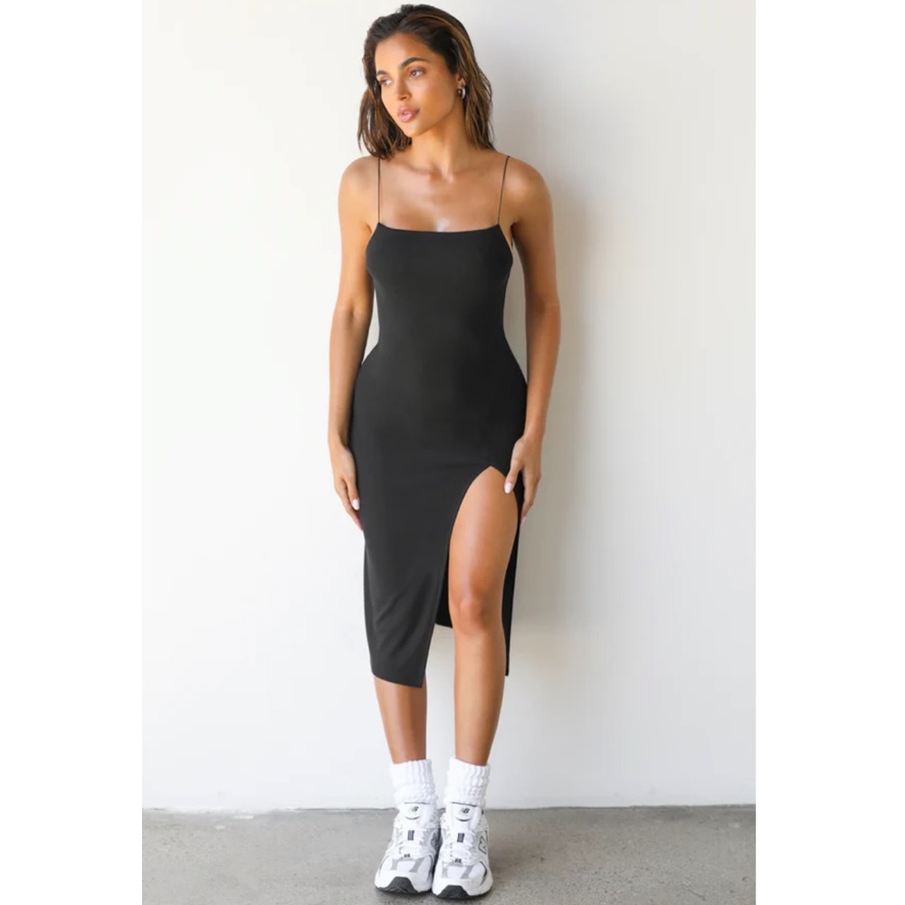 ✨ Joah Brown Strappy Slit Dress ✨